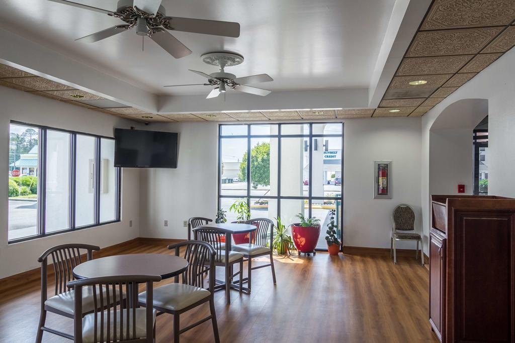 Motel 6 Waycross Buitenkant foto