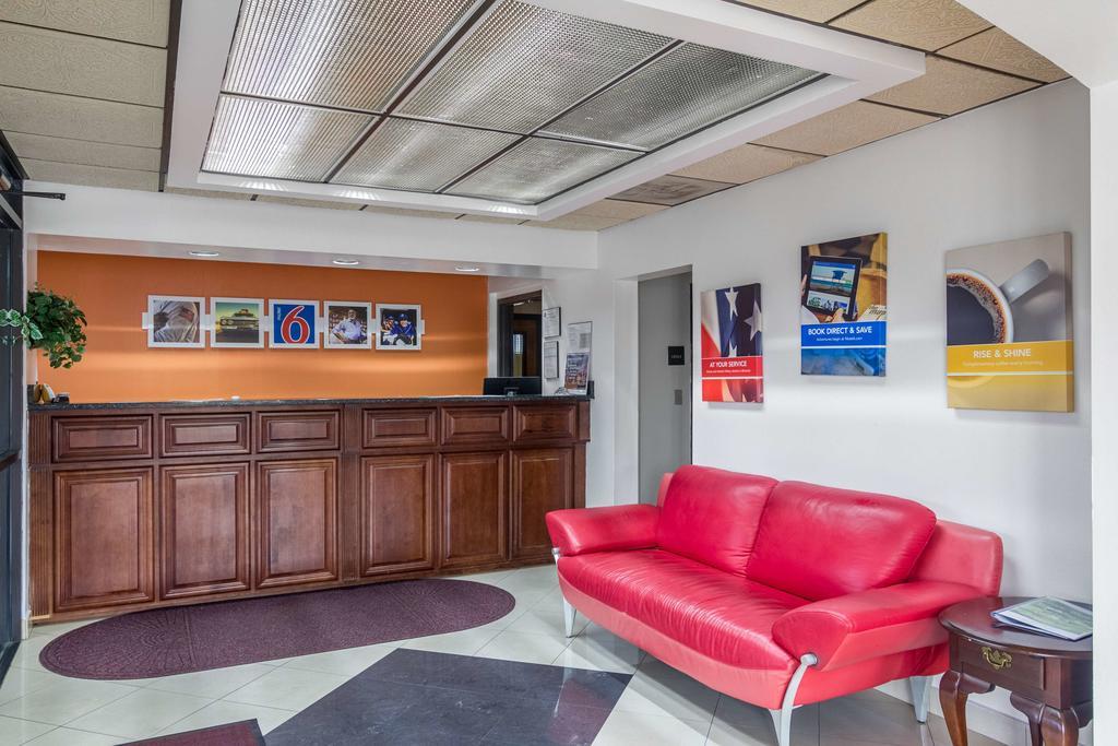 Motel 6 Waycross Buitenkant foto