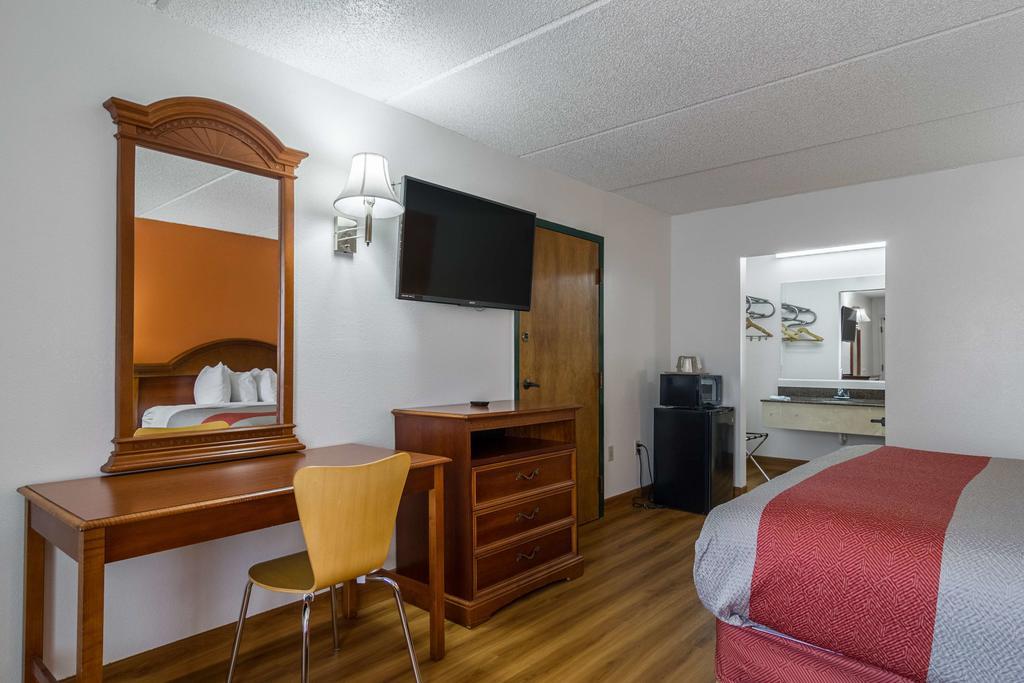 Motel 6 Waycross Buitenkant foto
